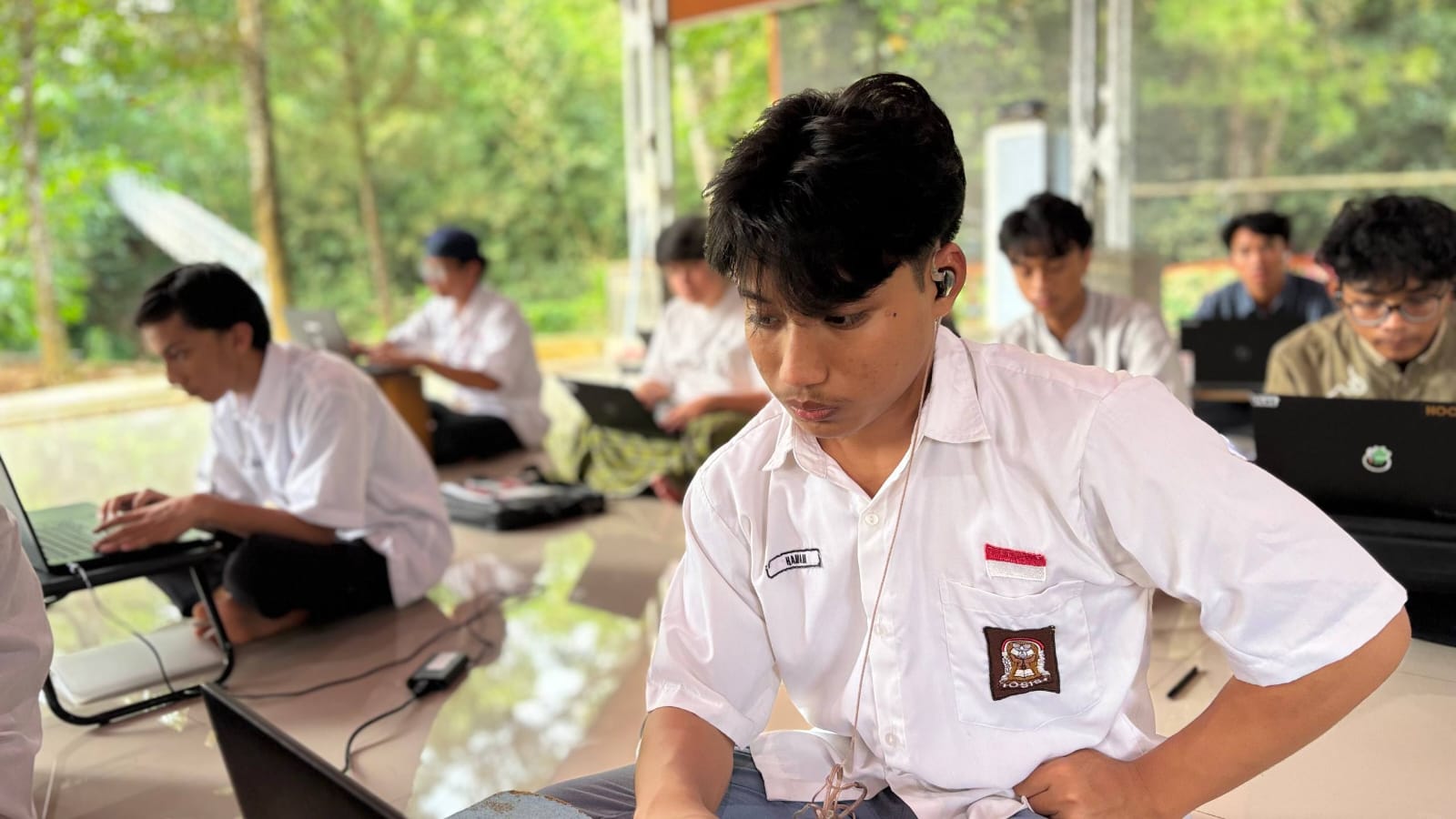 Olimpiade Bahasa Arab: Santri HSI Boarding School Sabet Semua Podium Juara