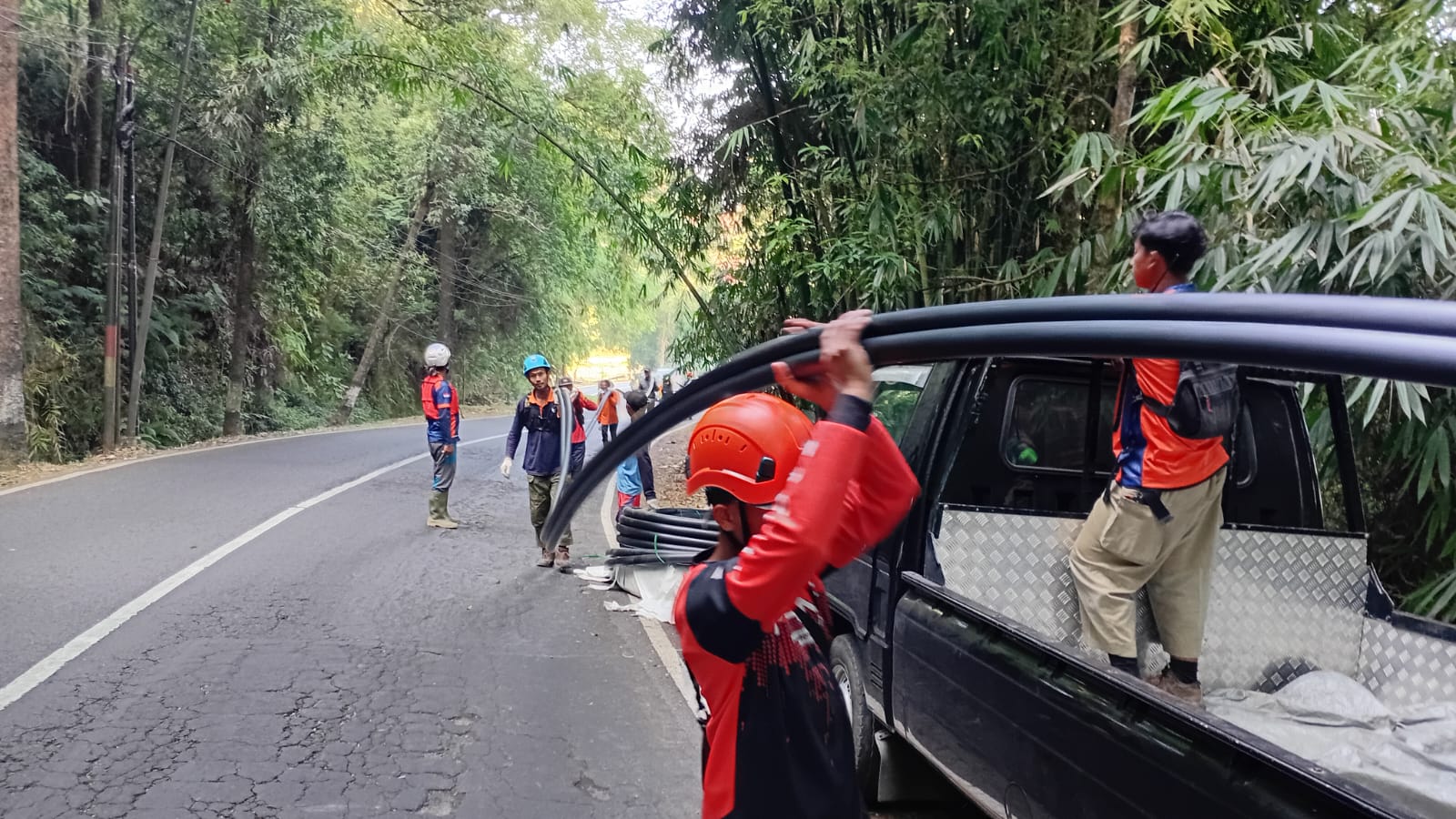 BERITA FOTO: Pipanisasi Magelang, Dropping Pipa Alirkan Air dari Sumber